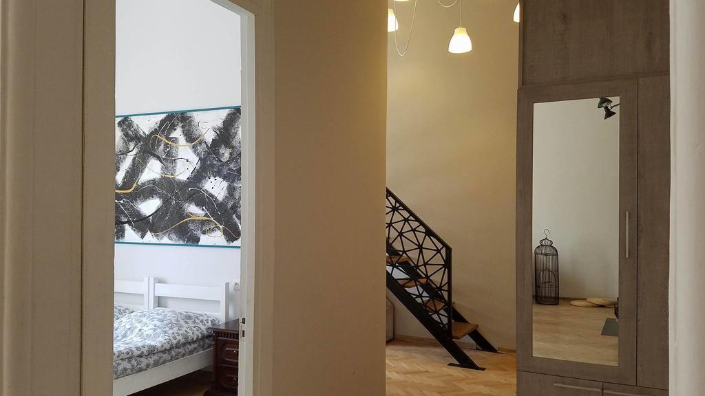 Art House Apartment Tbilisi Ngoại thất bức ảnh